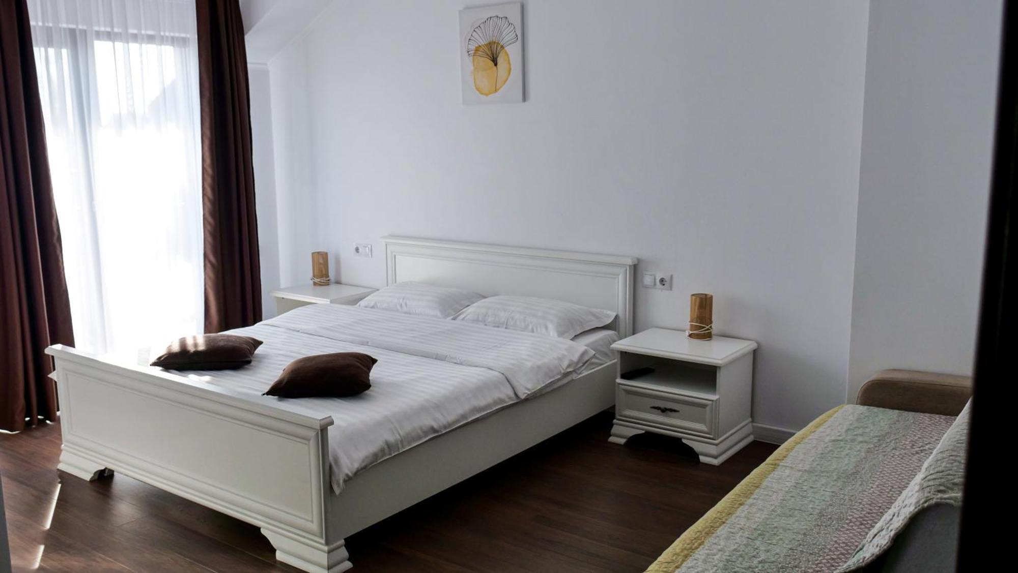 فندق Casa Ambientt Curtea de Argeş المظهر الخارجي الصورة
